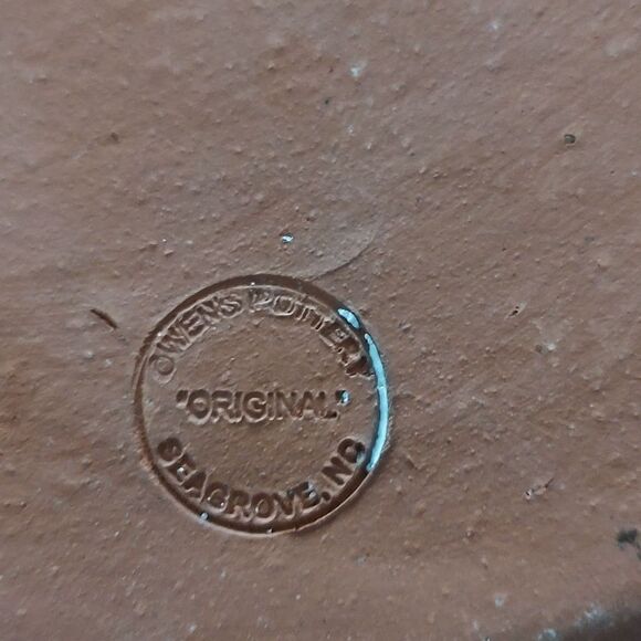 Owens Pottery Twist Handle Lidded Baker, Seagrove NC, Signed Nancy Owens Brewer - Picture 7 of 7